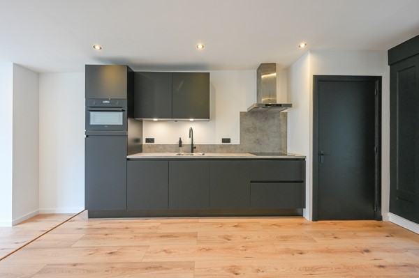 Medium property photo - Mathenesserdijk, 3027 AK Rotterdam